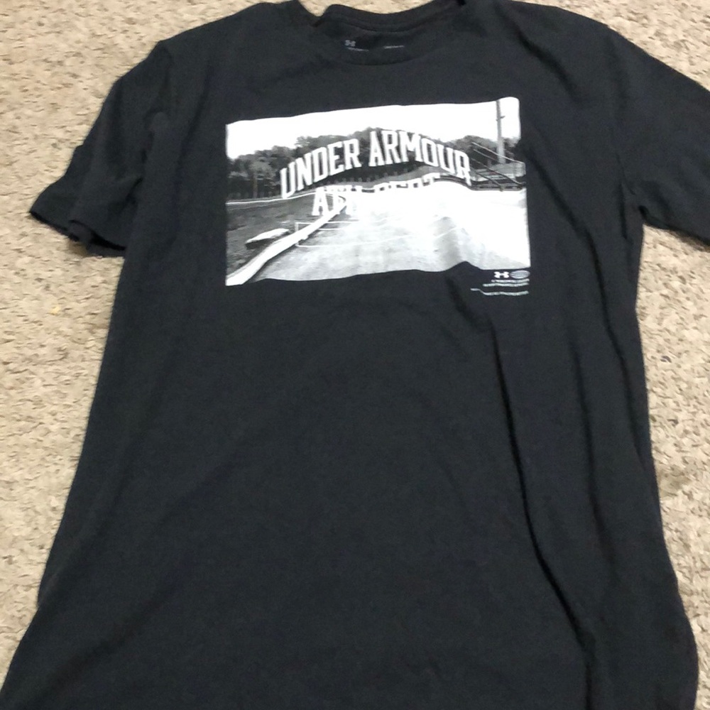 Black tee
